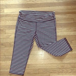 Athleta black and white striped capri pant